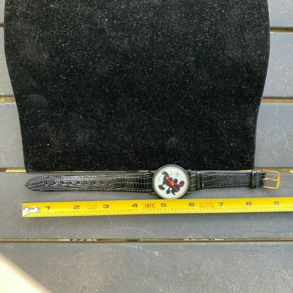 Disney Lorus Mickey Mouse Shadow Dial Watch From 1990's - Picture 7 of 8